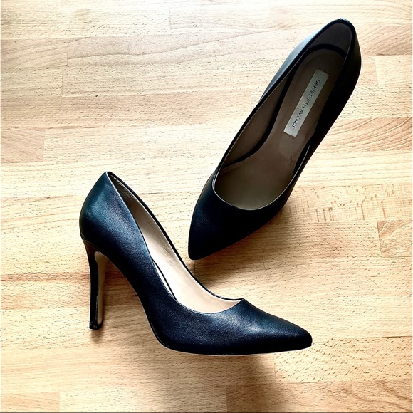 Saks 5th Avenue Black Stilettos 5 1/2 - Picture 4 of 8
